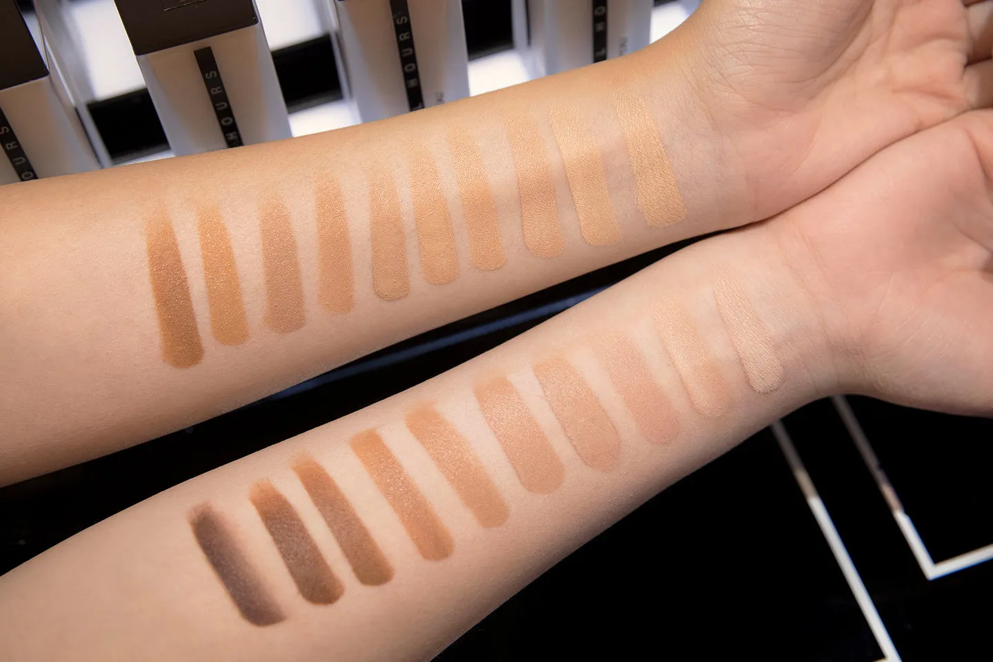 All Hours Setting Powder  Up to 24H Matte Wear Buildable Coverage Shine Control